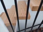 ecalera-de-madera-roble-con-escalones-metidos-en-vigas-de-hierro 6